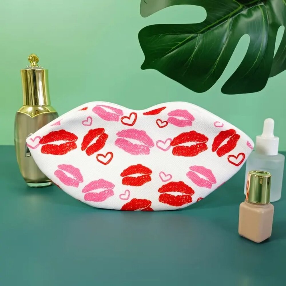 Chic Lips Shape Cosmetic Bag Travel Makeup Pouch Organizer lipstick, accessories - Picture 1 of 8